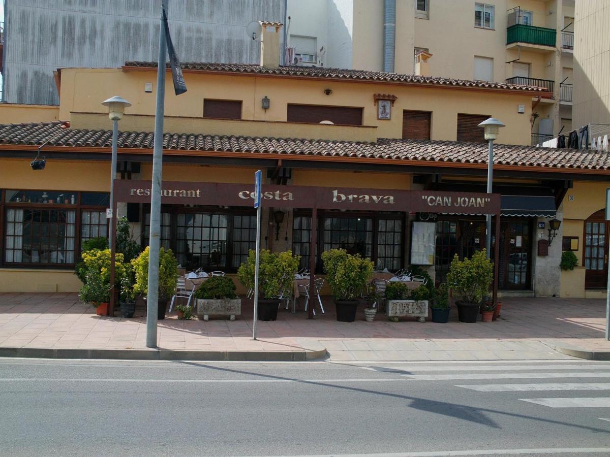Pensio Costa Brava 호텔 산 안토니 드 칼론헤 외부 사진
